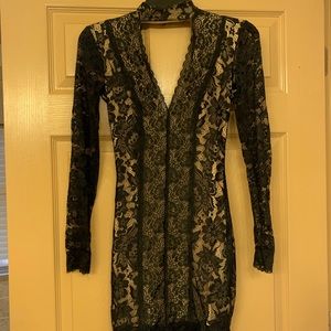 Lace dress collar neck